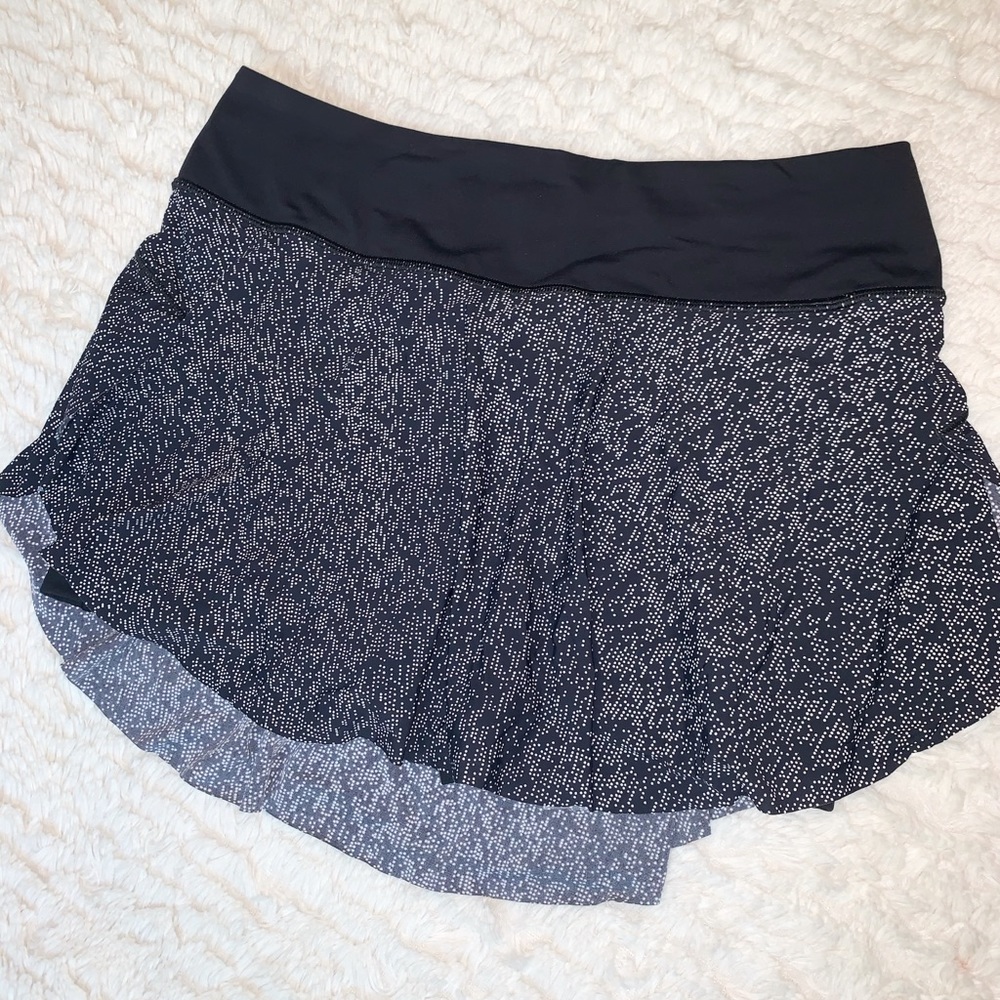 Lululemon size 4 skirt!